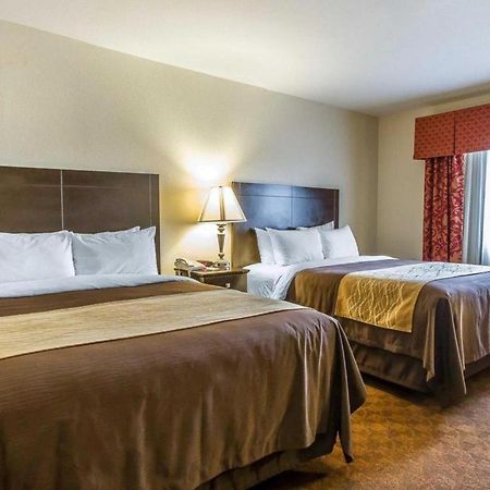 Comfort Inn & Suites Atoka Bagian luar foto