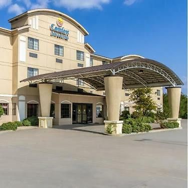 Comfort Inn & Suites Atoka Bagian luar foto