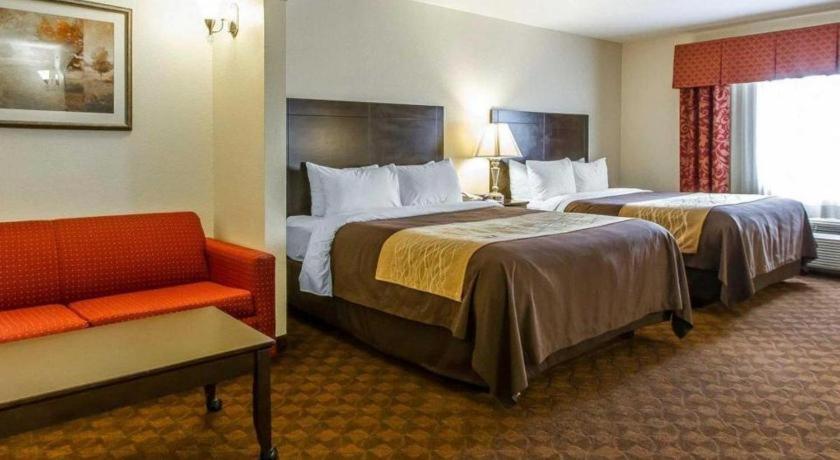 Comfort Inn & Suites Atoka Bagian luar foto