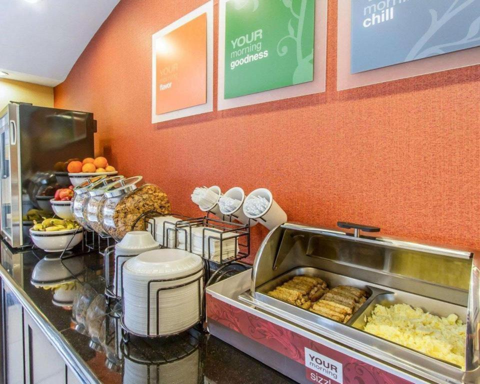 Comfort Inn & Suites Atoka Bagian luar foto